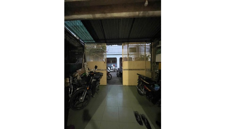 Bán nhà Cấp 4, Hẻm Xe hơi Cống Quỳnh - Nguyễn Trãi, Q1, DT: 4.2x17.5m, giá 17.99 tỷ